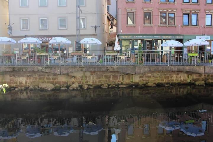 Moderne Wohnung Schwarzwald - In Bester Lage Direkt Am Fluss บาดวิลด์บาด ภายนอก รูปภาพ
